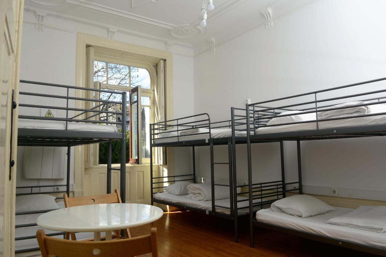O2 Hostel *