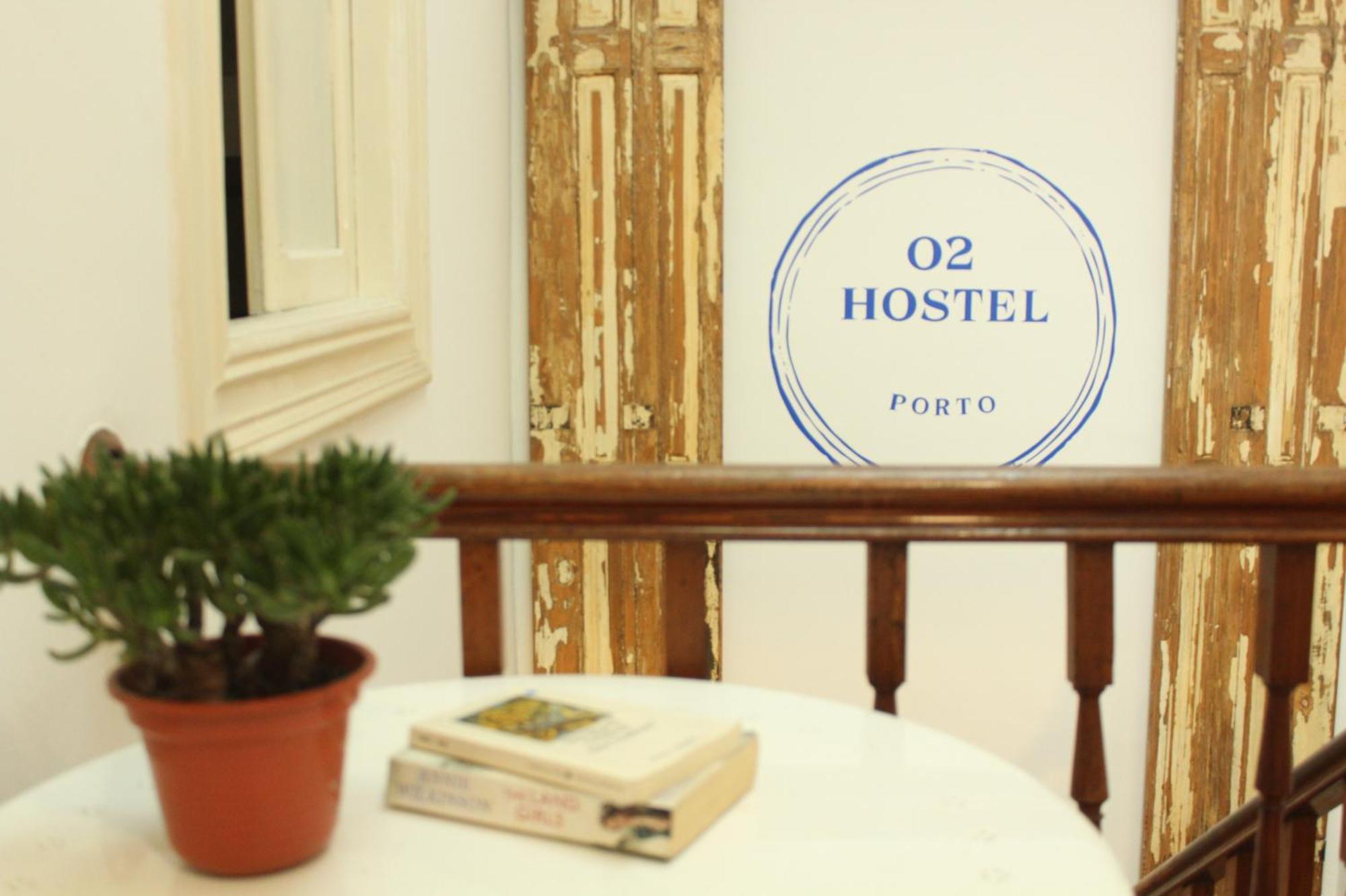 Hostel O2